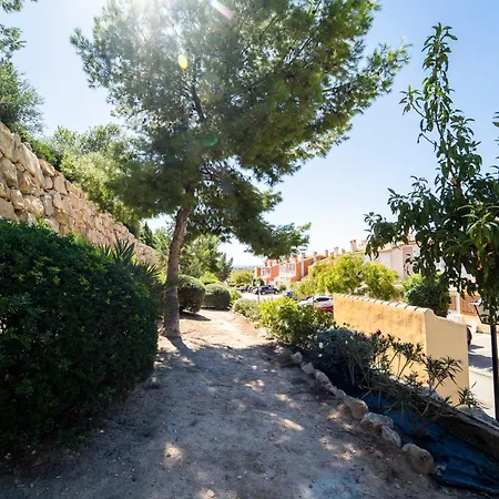 Hotel Golf Retreat W/mountain Views, Pool & Access Mutxamel